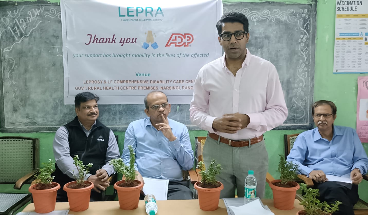 ADP ने LEPRA सोसायटी के साथ मिलकर कुष्ठ रोगियों को किया दान