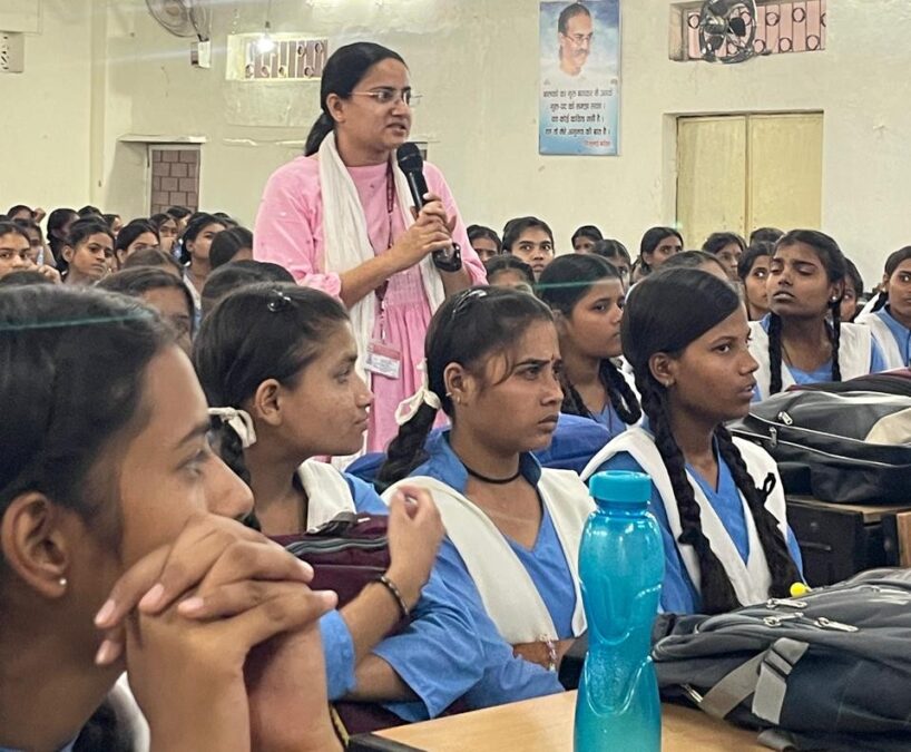 एम्स भोपाल ने छात्रों और शिक्षकों के लिए ब्रेस्ट कैंसर जागरूकता सत्र आयोजित किया