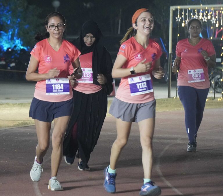 हैदराबाद में स्टारलाइट स्ट्राइड्स वुमेन्स नाइट रन में 1,100 से अधिक महिलाओं ने भाग लिया