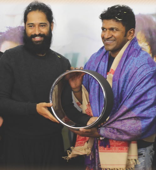 पुनीत राजकुमार की पांचवीं पुण्यतिथि पर हिमालयन सिद्धा अक्षर ने दी श्रद्धांजलि